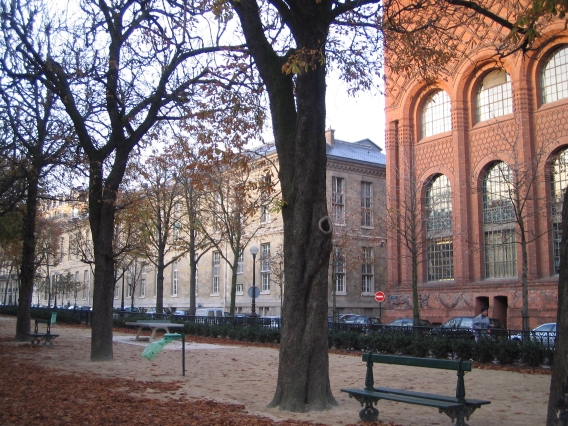 Univ